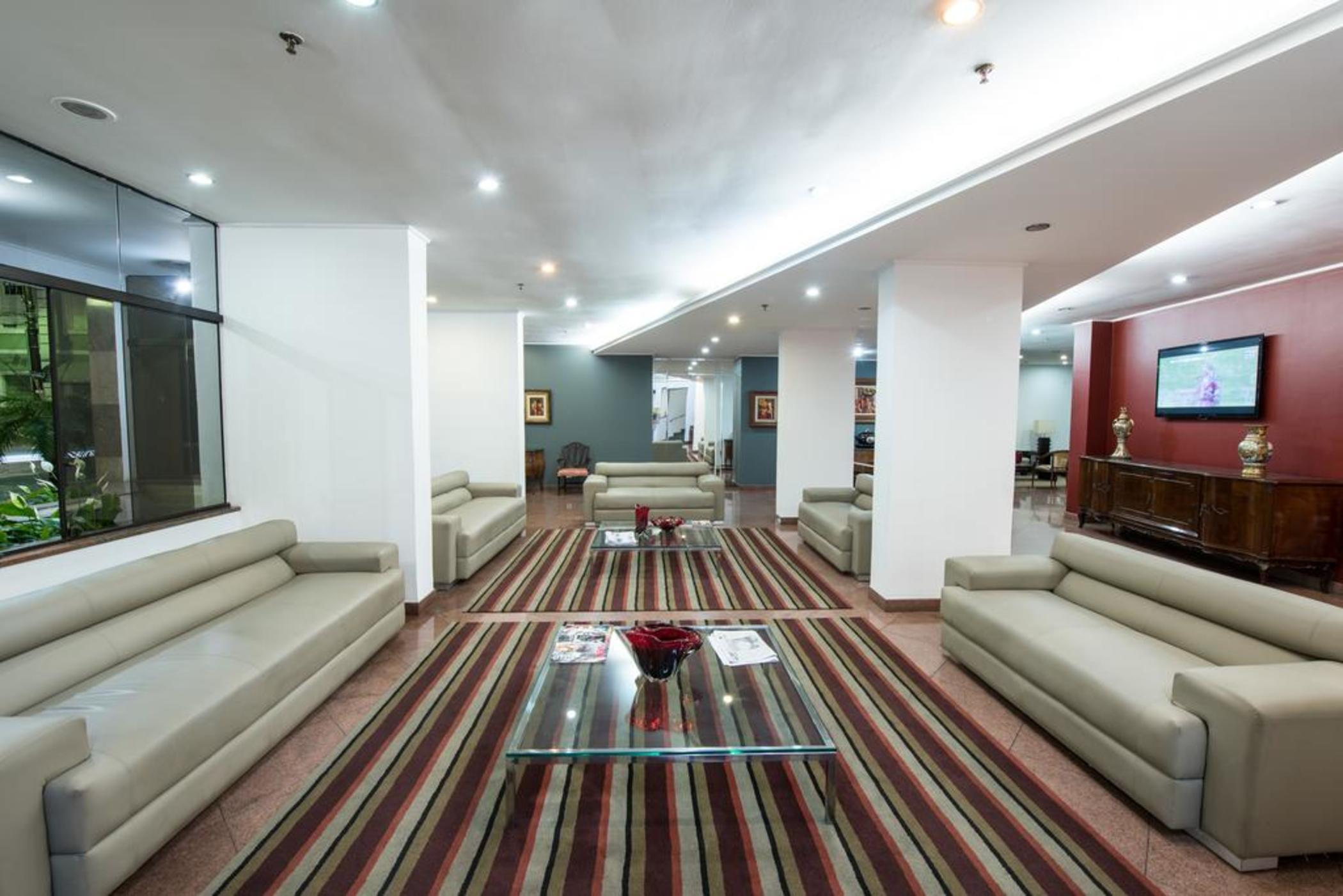 Hotel Carlton Plaza Pocos de Caldas Exterior photo